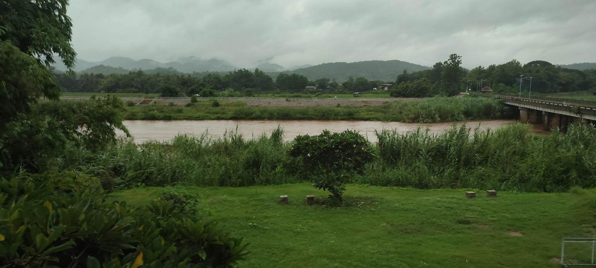Dream Riverside Mae Sariang Exterior photo